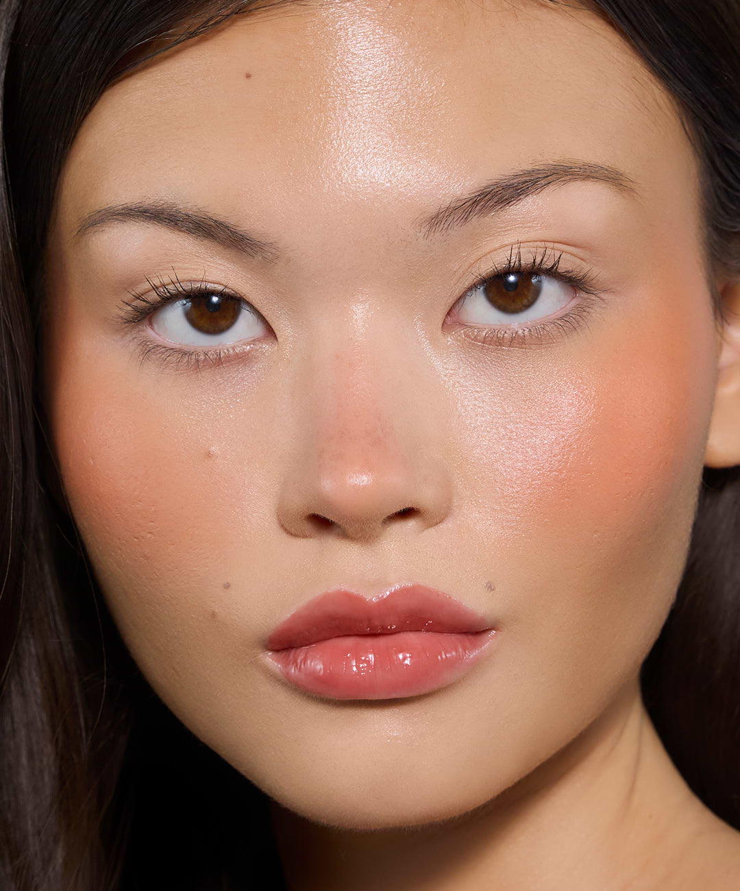 | desc: Tuti wears shade Peach