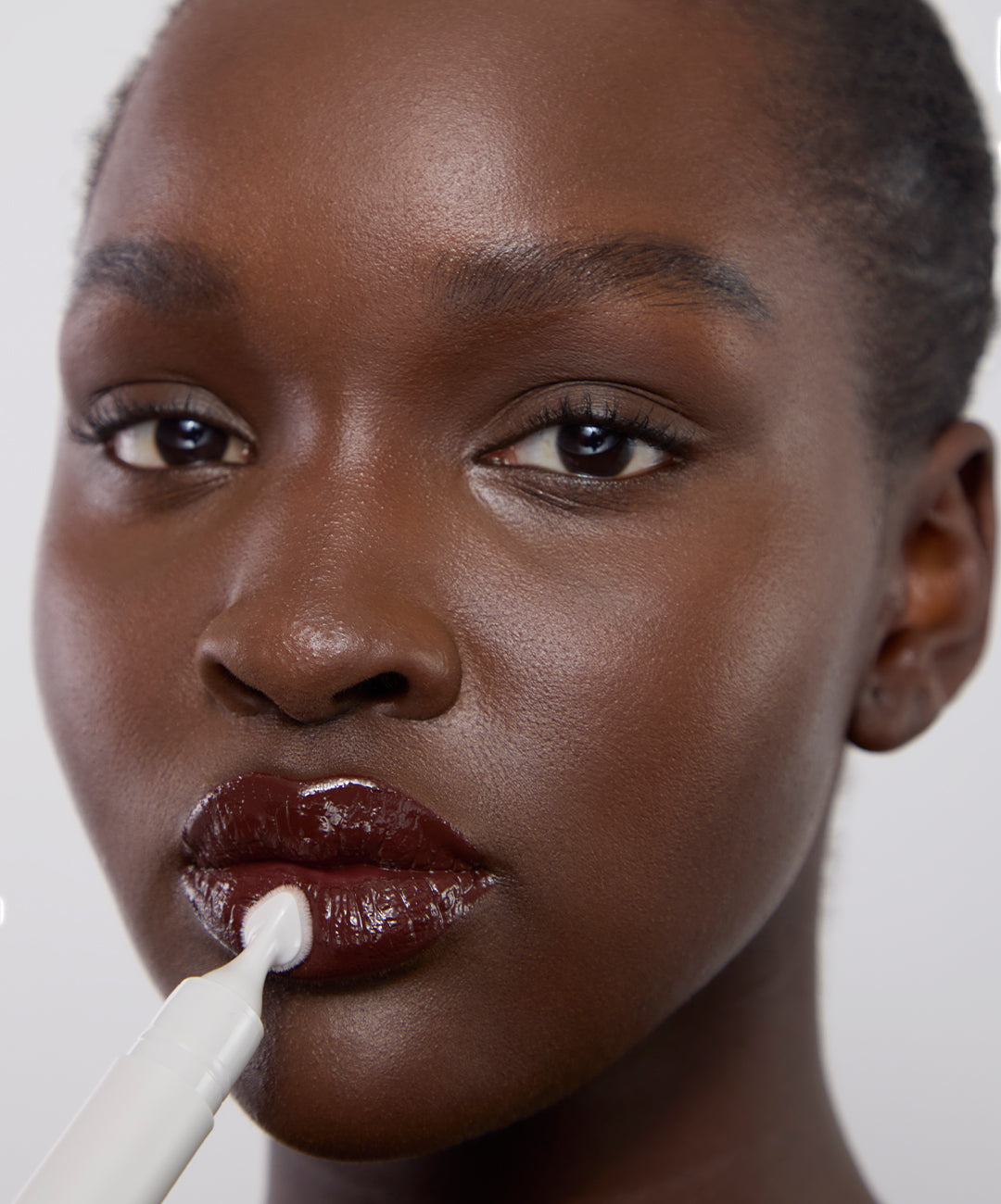 | desc: | text: light Miji wears shade Morello