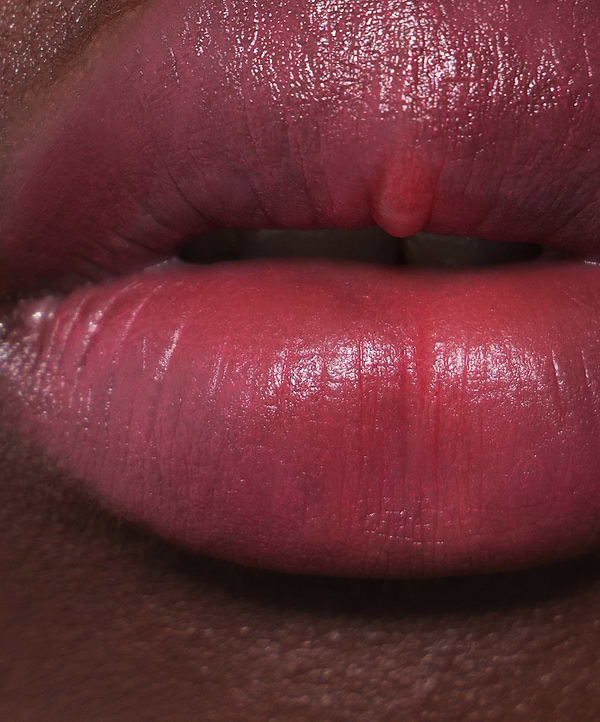 | desc: | text: light Lip Blush in shade Guava