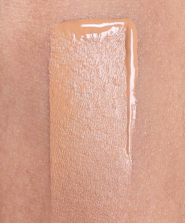 | desc: | text: light Shade 13W on skin