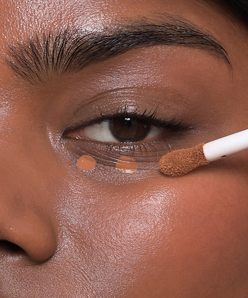 | desc:  | text: light Tabitha wears shade 18W