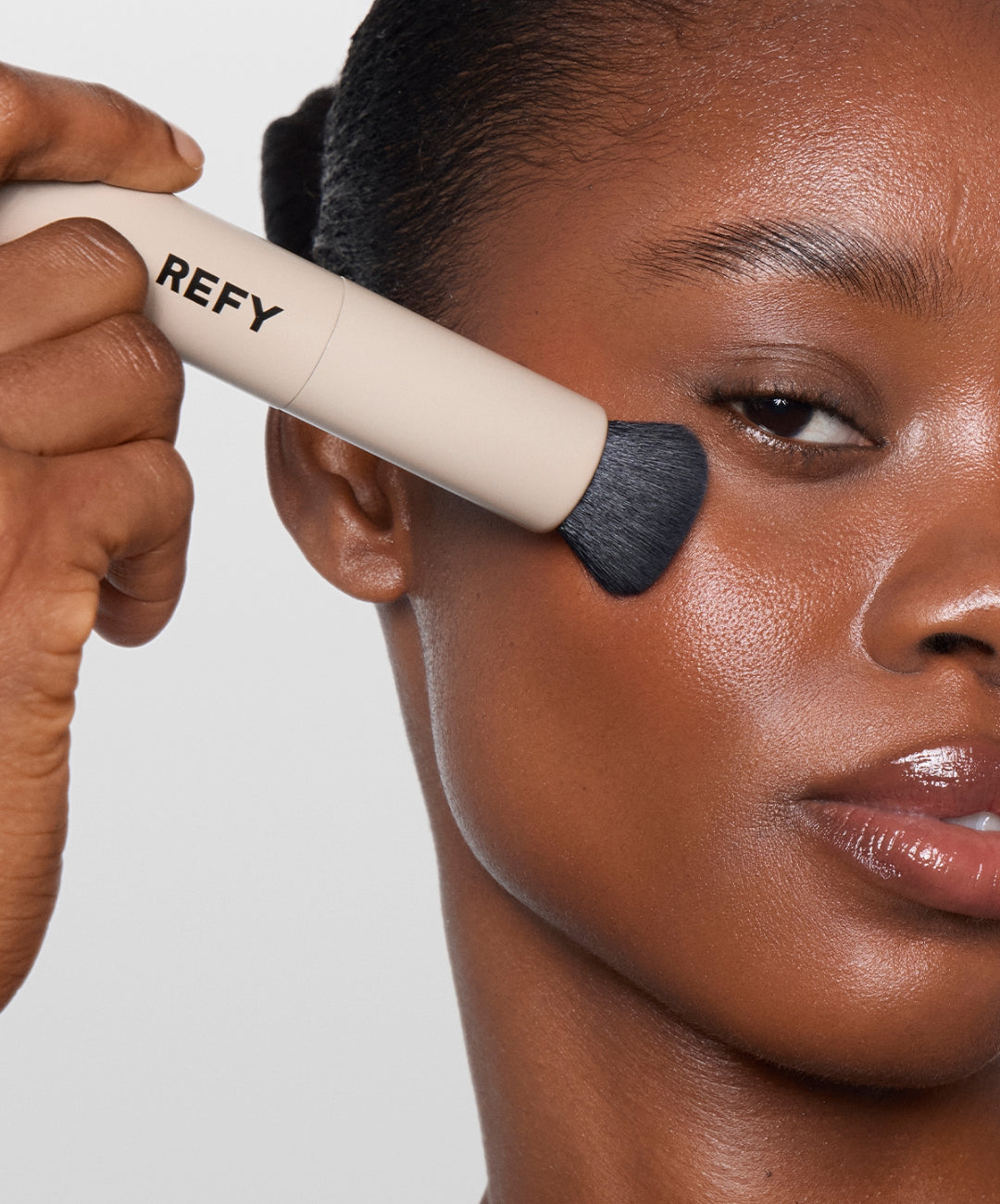 | desc: | text: light Dense Brush designed for precisely blending and building Cream Blush