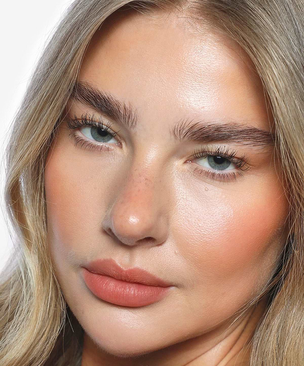 | desc: | text: light Jess wears shade Amber