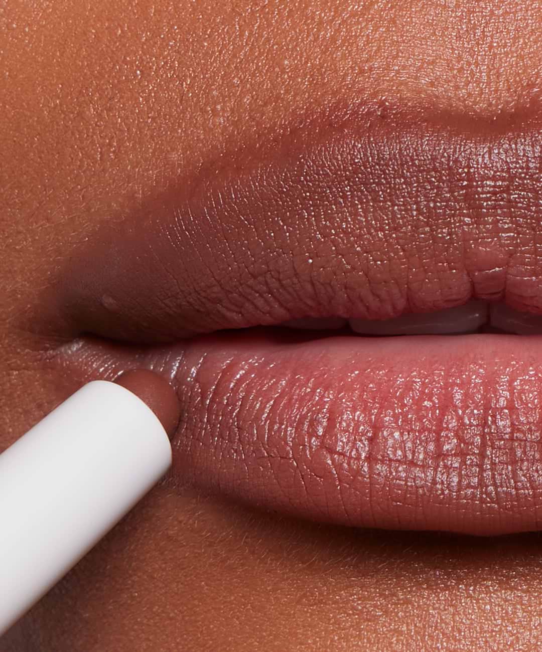 | desc: | text: light Blur Liner in shade Umber