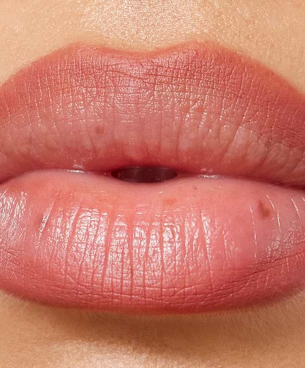 | desc: Lip Sculpt in shade Dusk