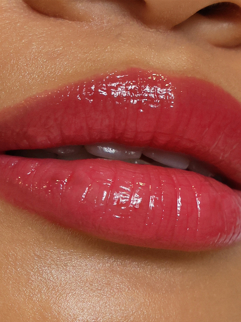 | desc: Lip Gloss in shade Guava