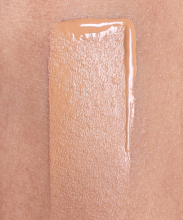 | desc: | text: light Shade 13W on skin