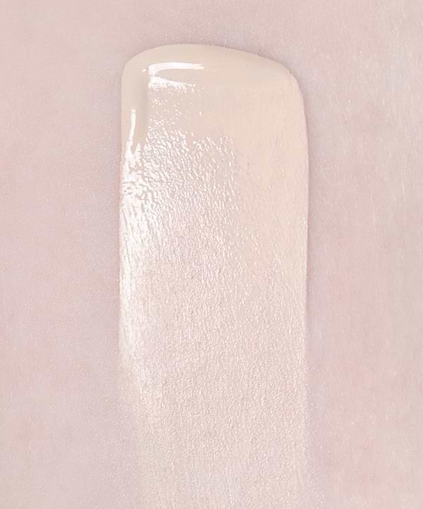 | desc: Shade 01N on skin