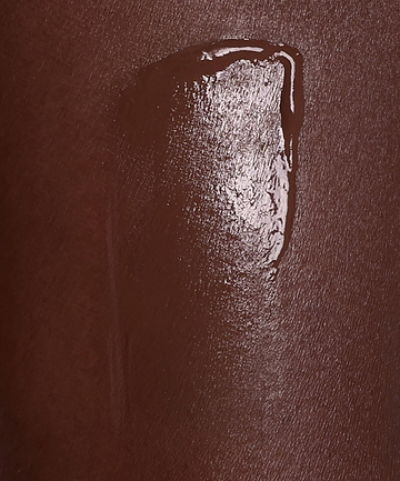 | desc: | text: light Shade 23N on skin