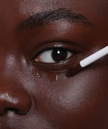 | desc: | text: light Wuni wears shade 24C