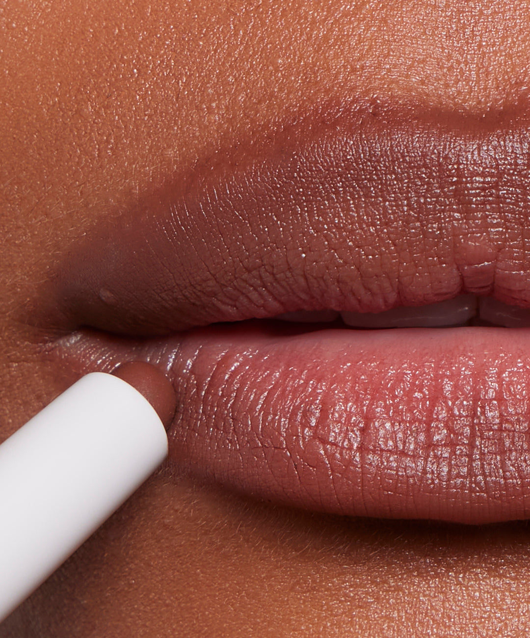  | desc: | text: light  Blur Liner in shade Umber