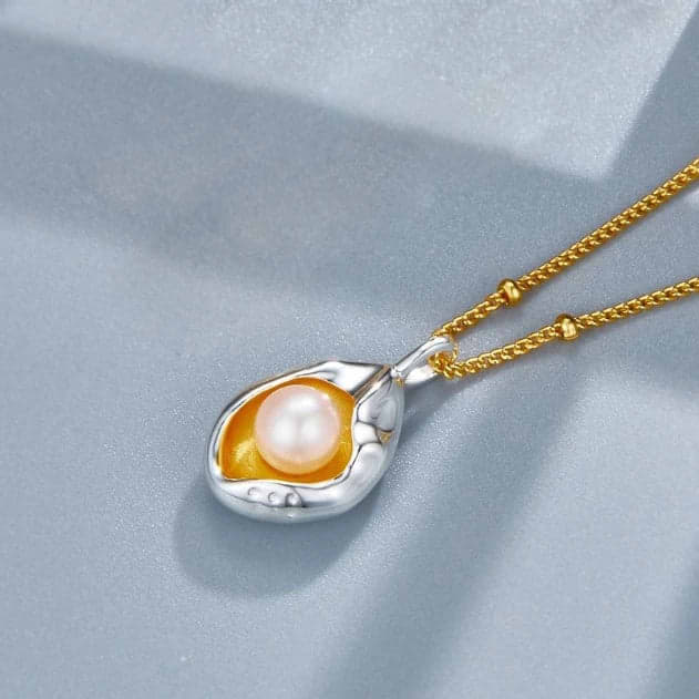 &quot;OLIVIA&quot; NECKLACE