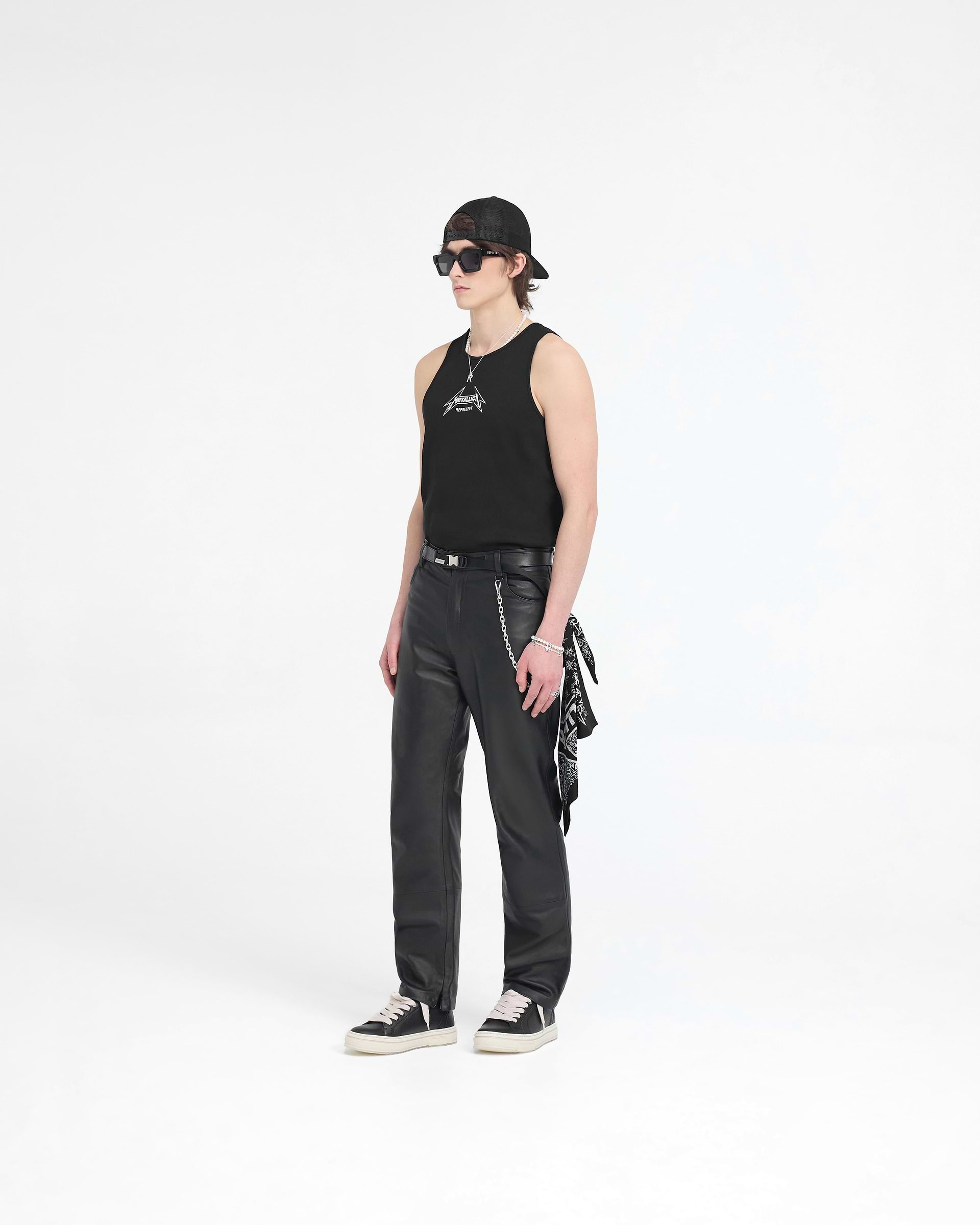 Represent X Metallica™️ Local Crew Vest - Jet Black