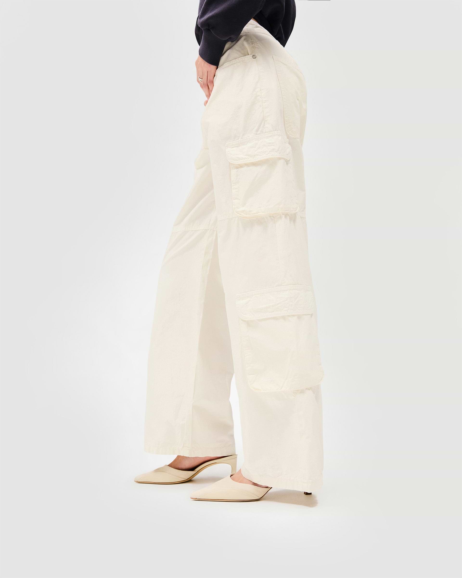 Fender Cargo - Antique White