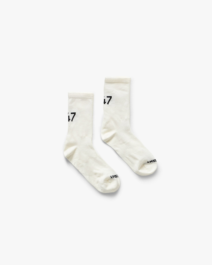 247_Numbers_Socks_-_Flat_White_01.jpg