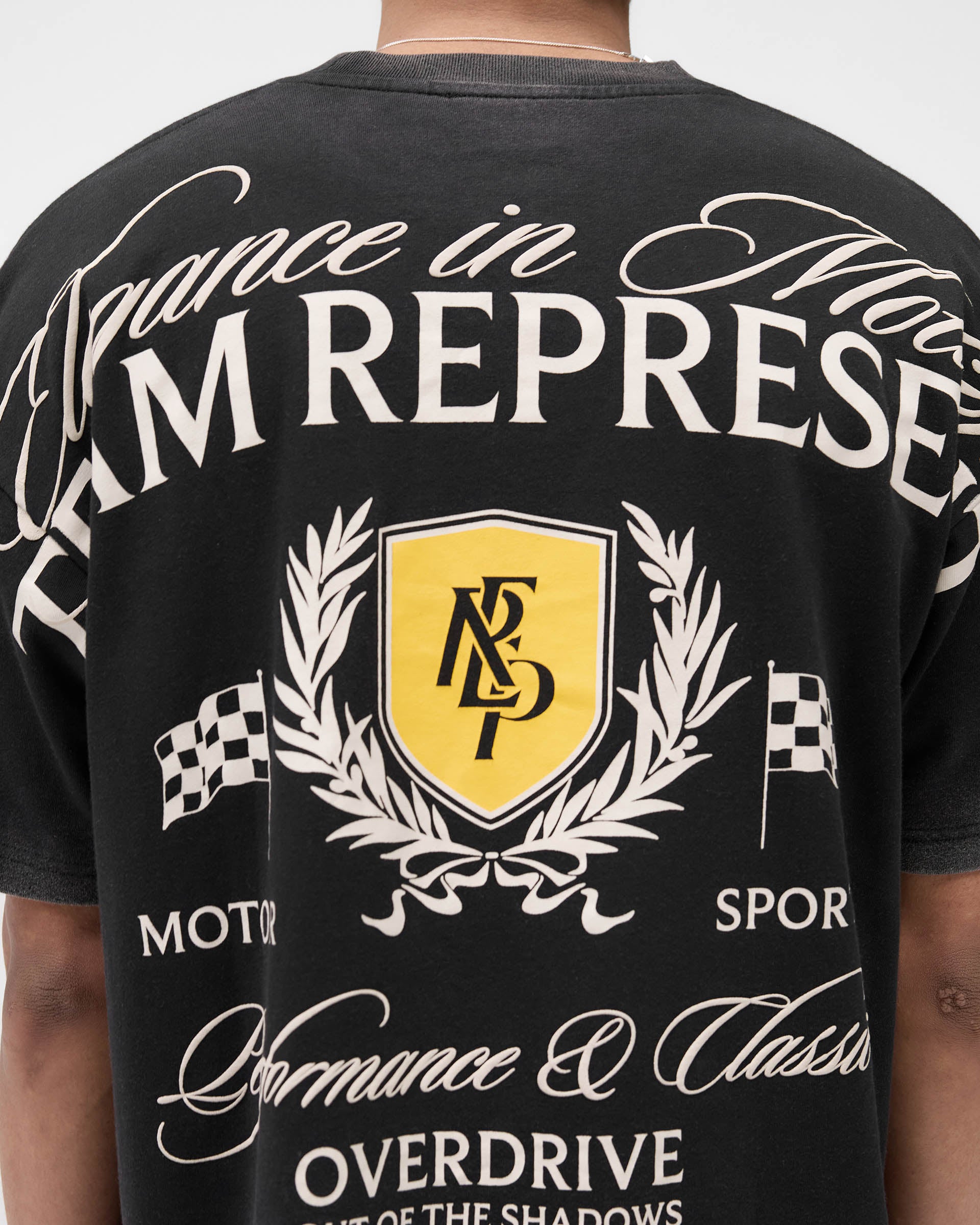 Crest T-Shirt - Vintage Black | REPRESENT