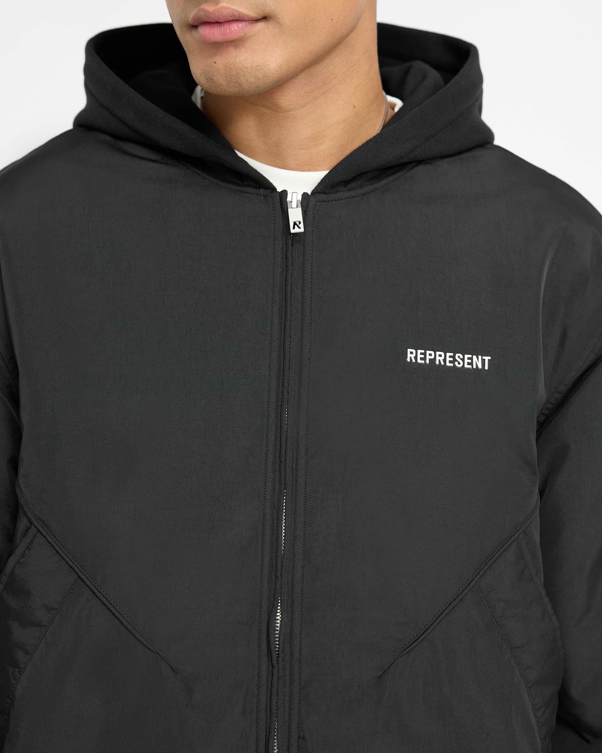 Bristol NYLON HOODED JACKET ブラック　黒 F.C.Real Bristol Nylon Hooded jacket | A WORD.ONLINE SHOP