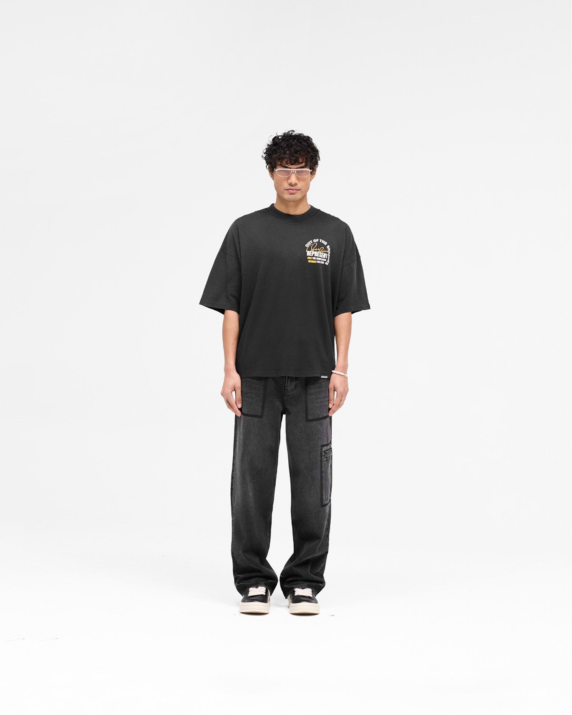 Represent ★ レースウェイク Tシャツ Out Of The Shadows T-Shirt - Stained Black | REPRESENT