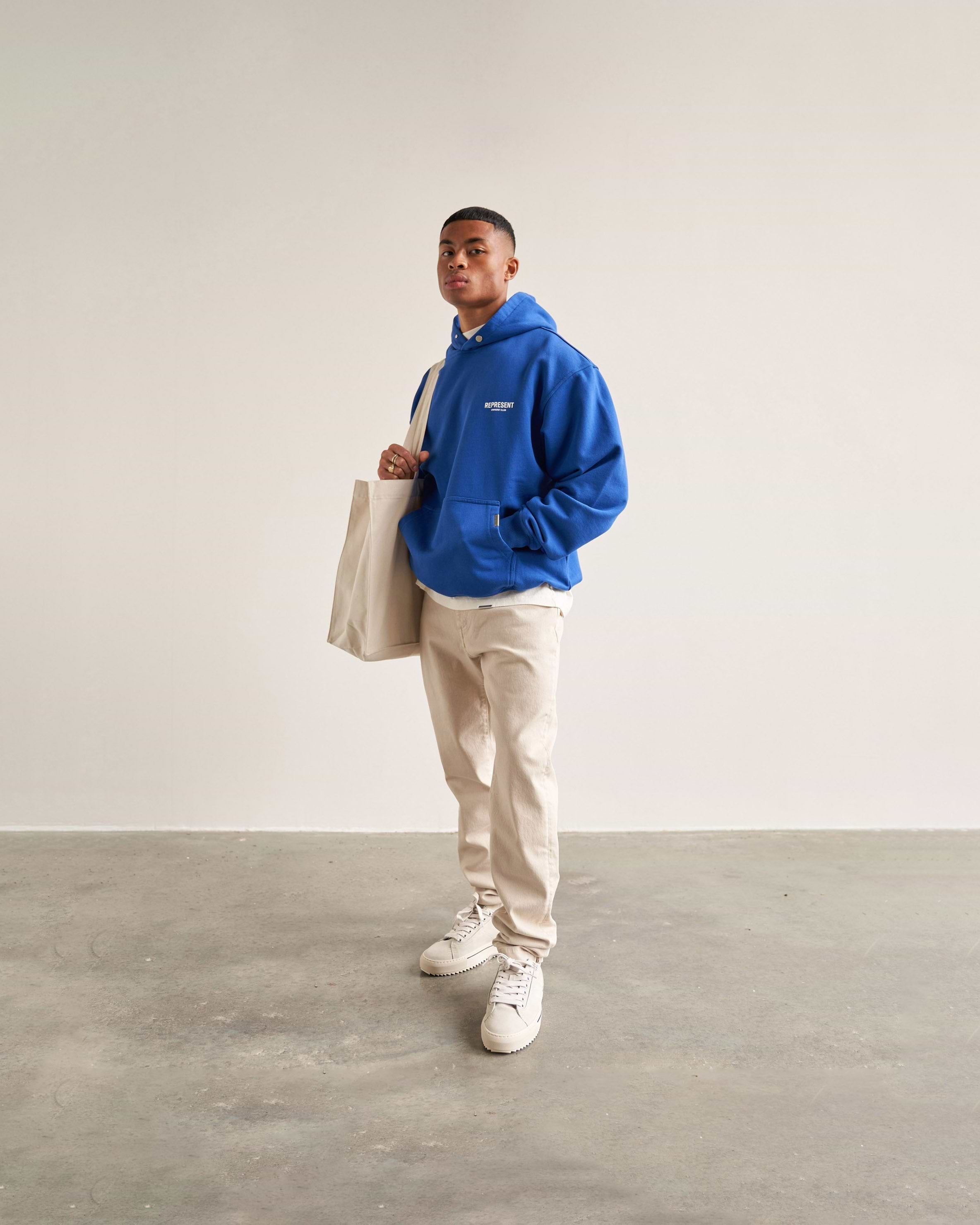 ★TOUT Y EST★ ROE BAGWHITE 1571570 Amazon.com: Plasticplace 4 - 6 Gallon White Drawstring Bags