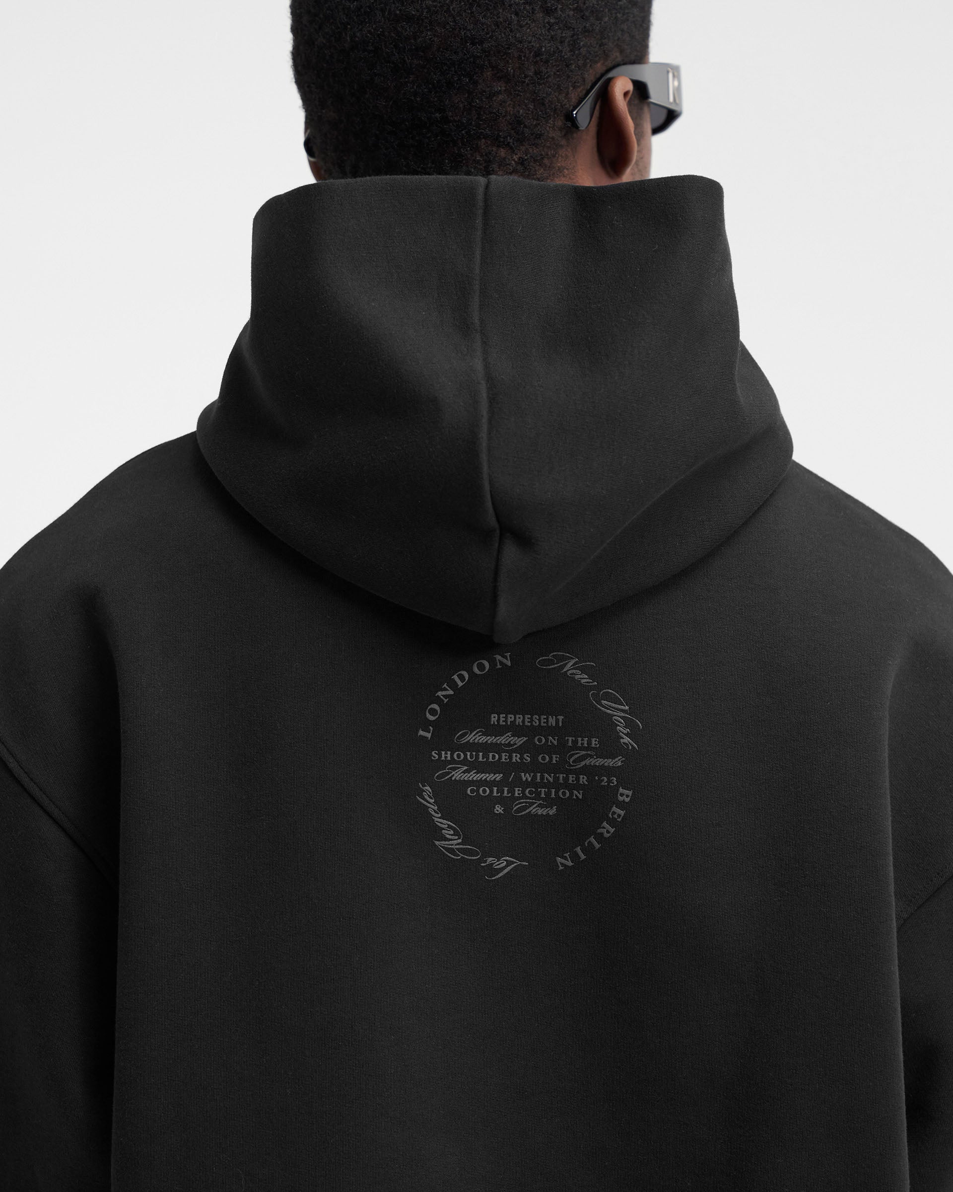 Season Tour Relaxed Hoodie - Black