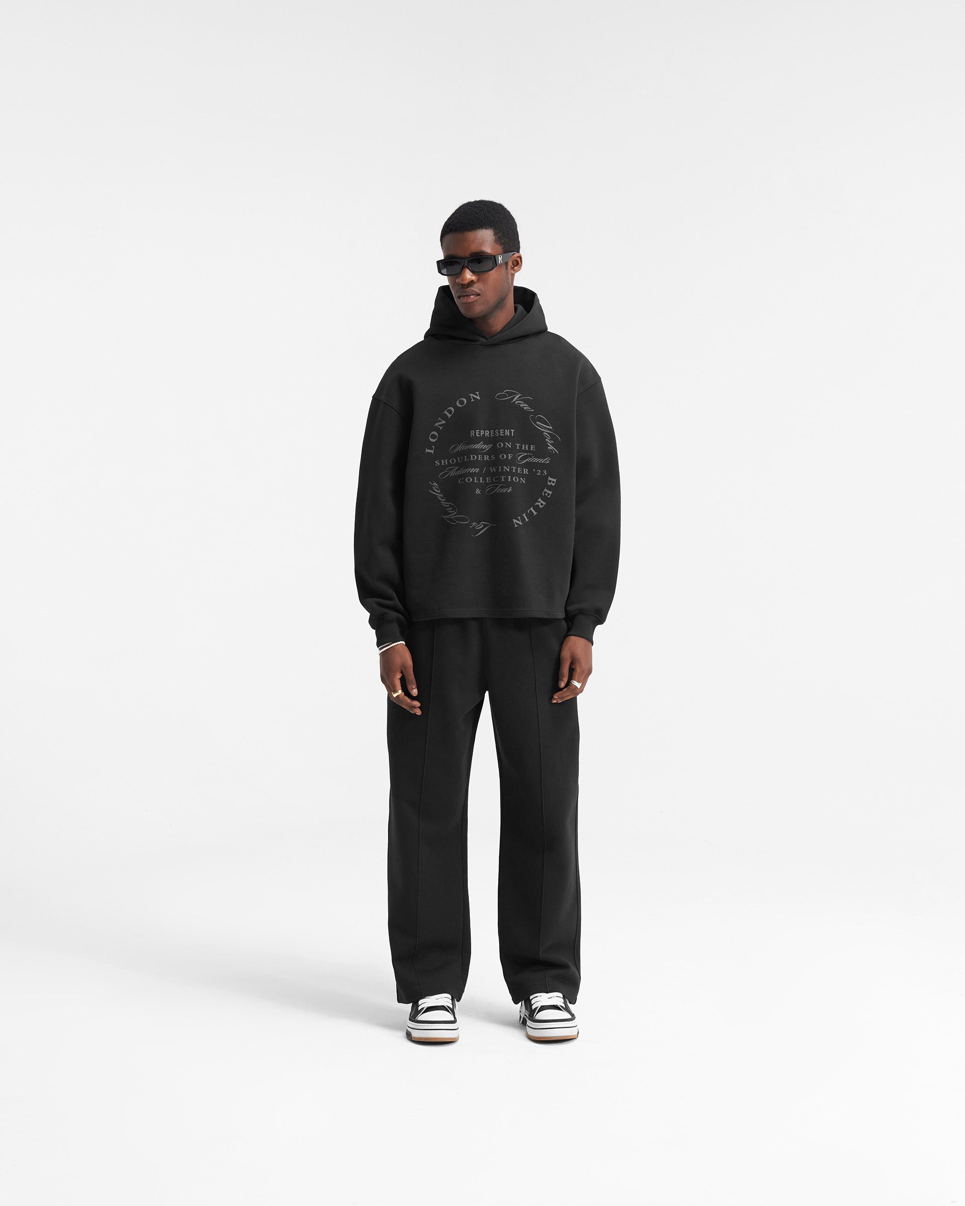 Season Tour Relaxed Hoodie - Black