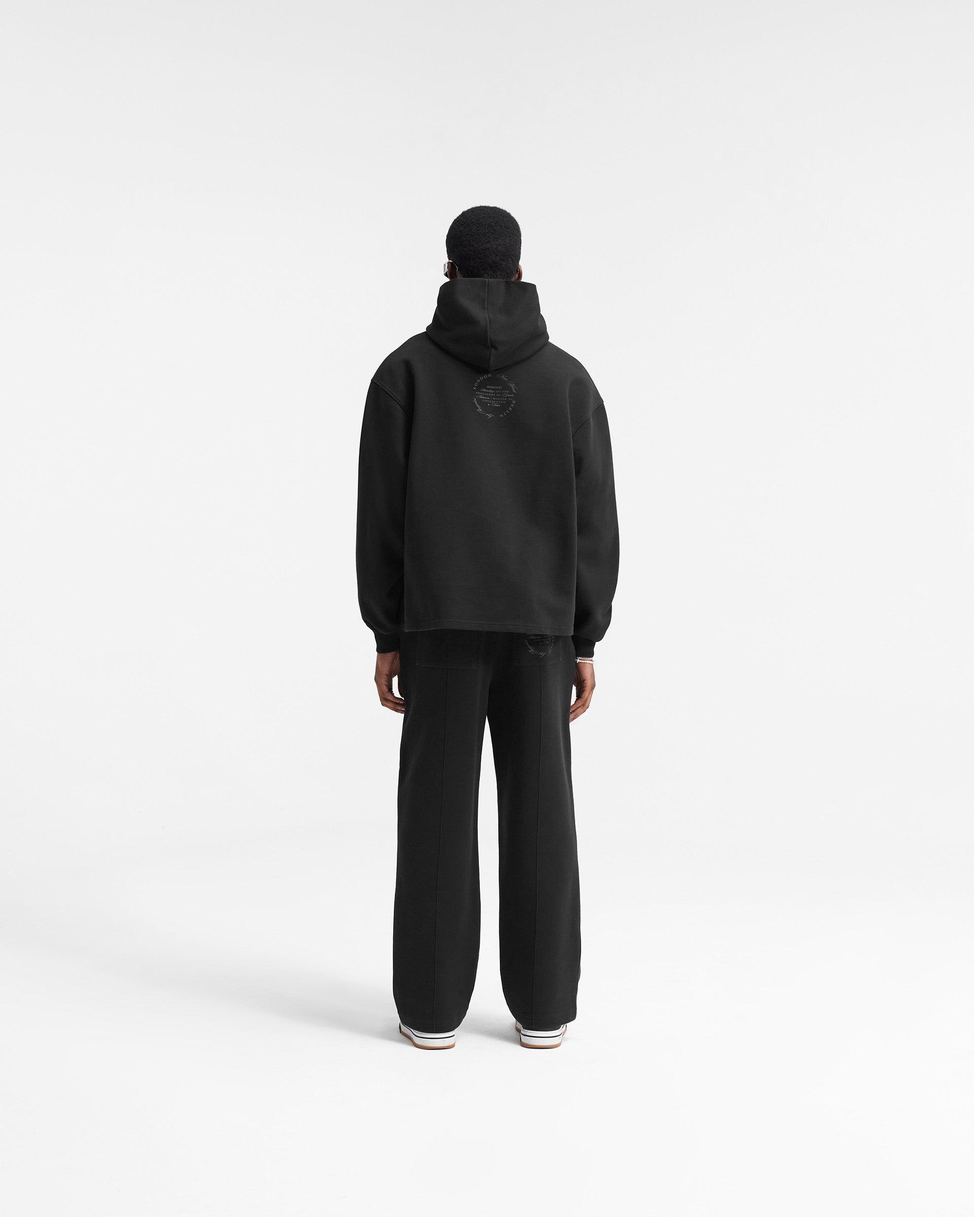 Season Tour Relaxed Hoodie - Black