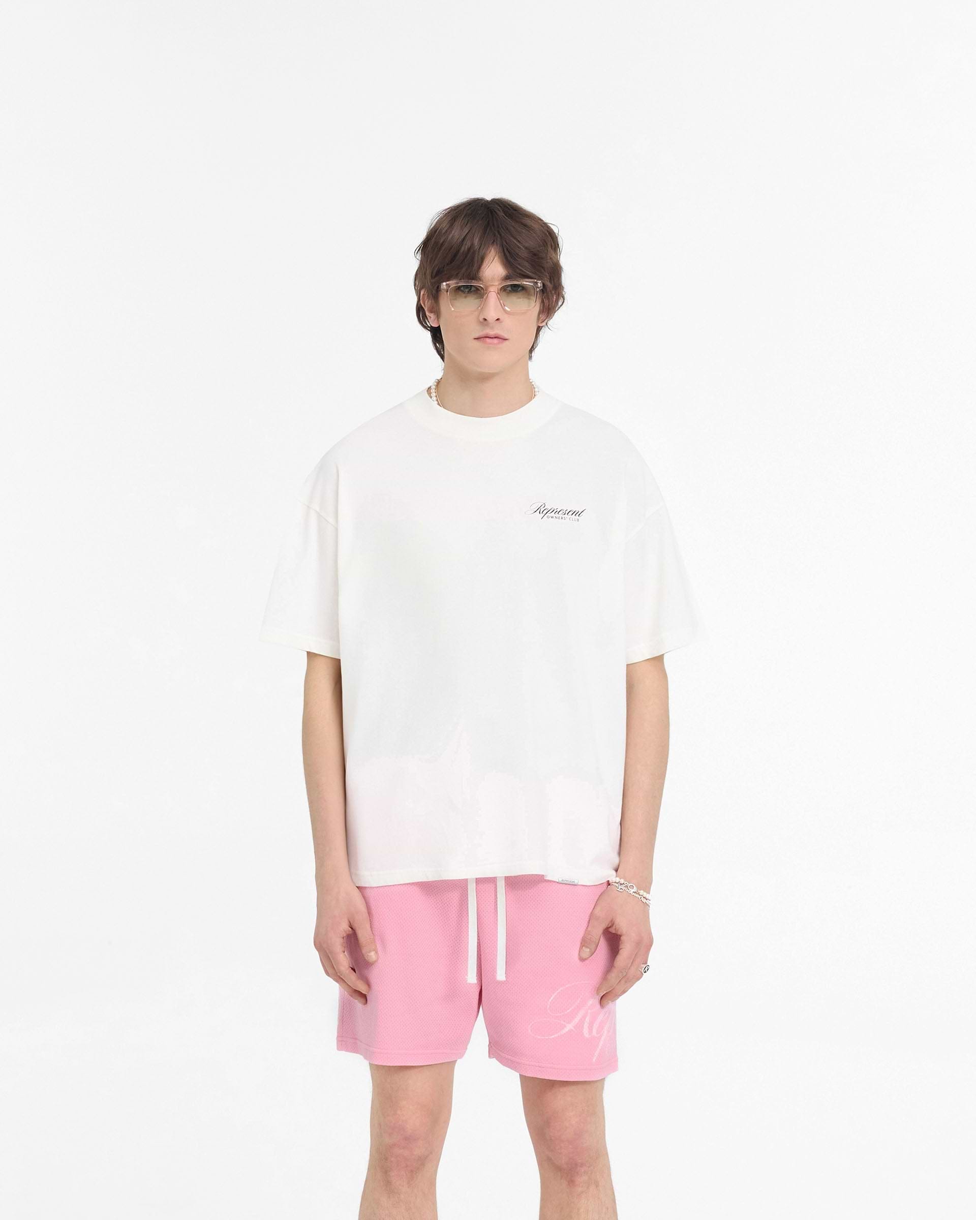 Represent オーナーズクラブスクリプトTシャツ Represent Owners Club Script T-Shirt | Black | REPRESENT