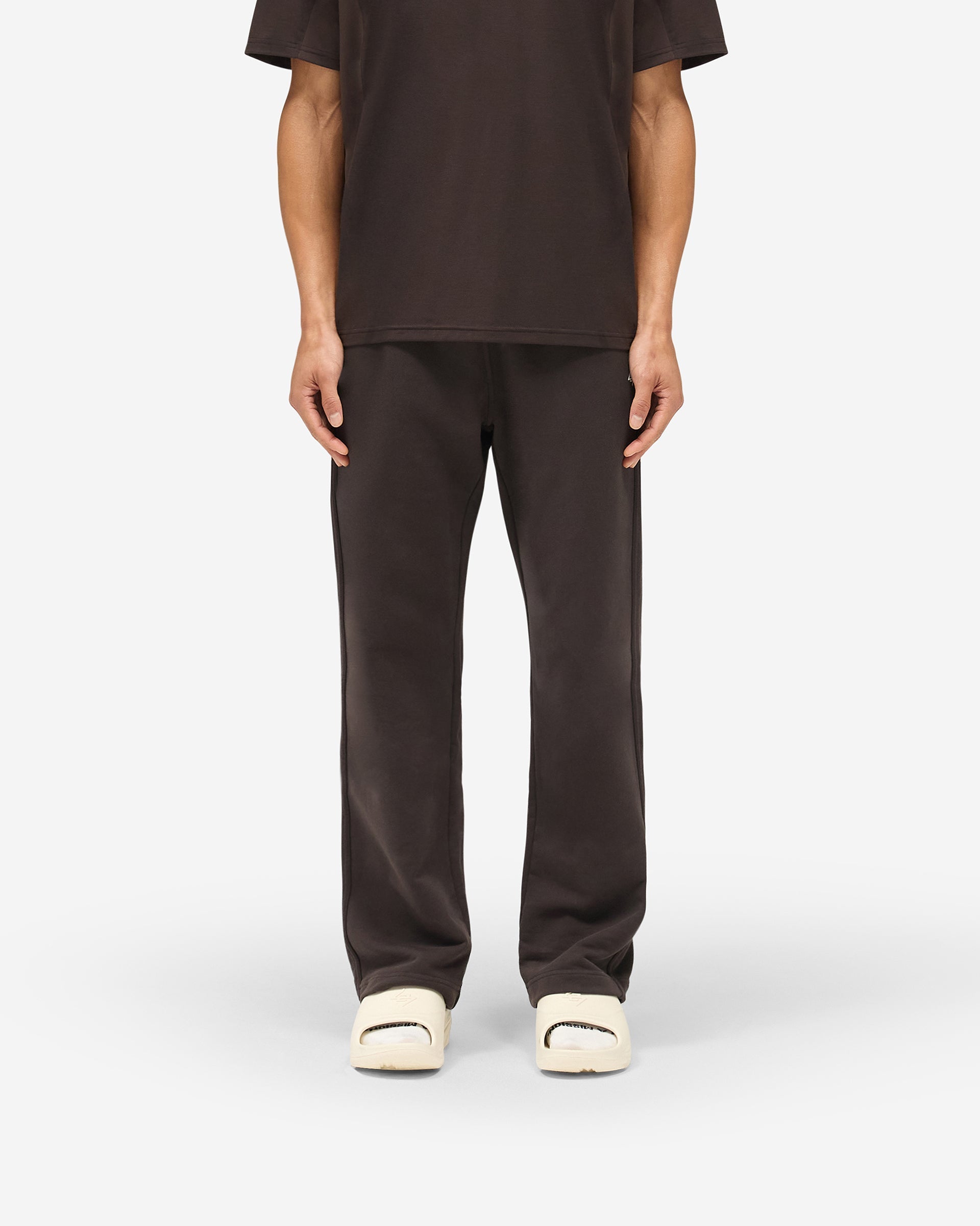 247 Straight Leg Jogger - Chocolate