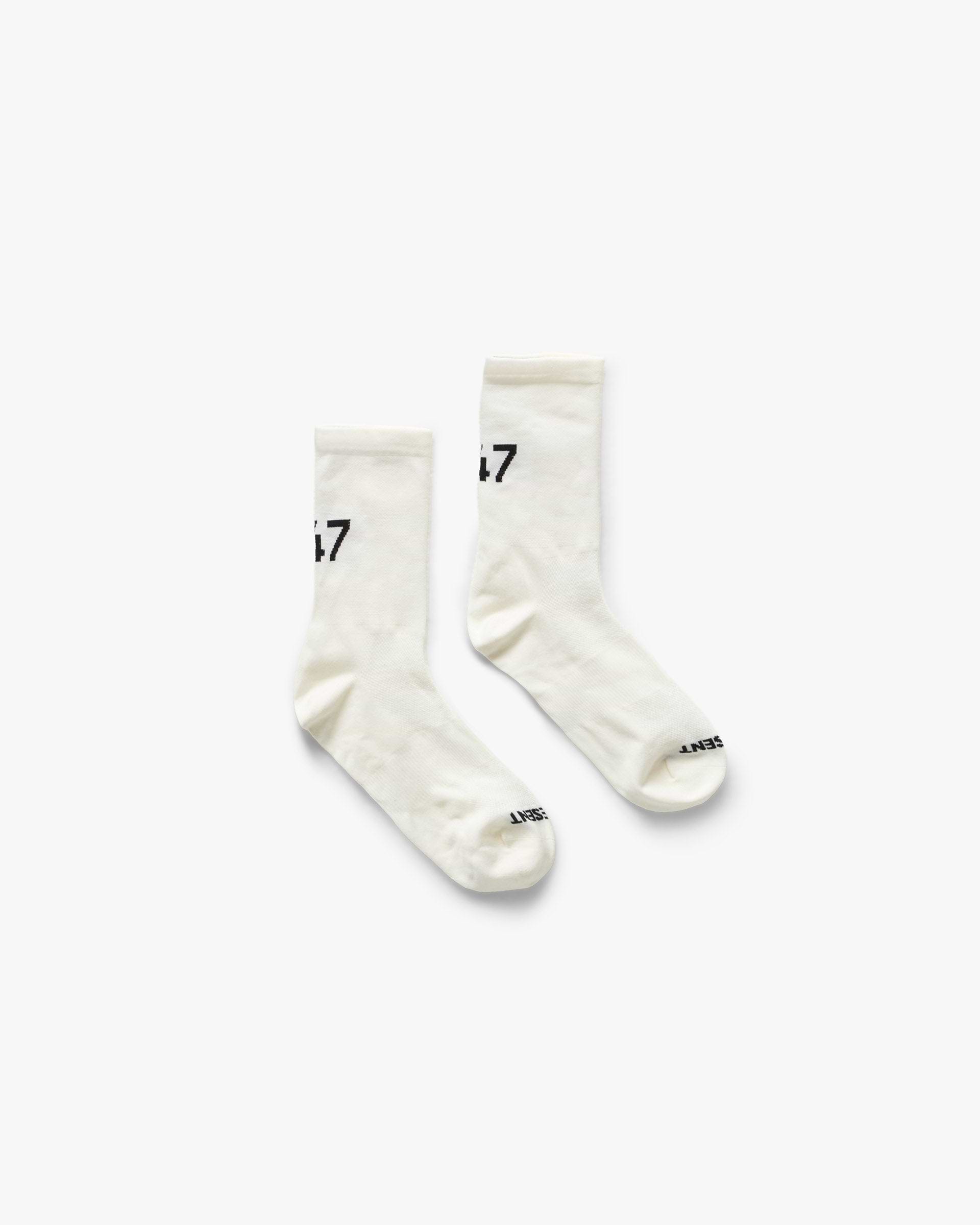 247_Numbers_Socks_-_Flat_White_01.jpg