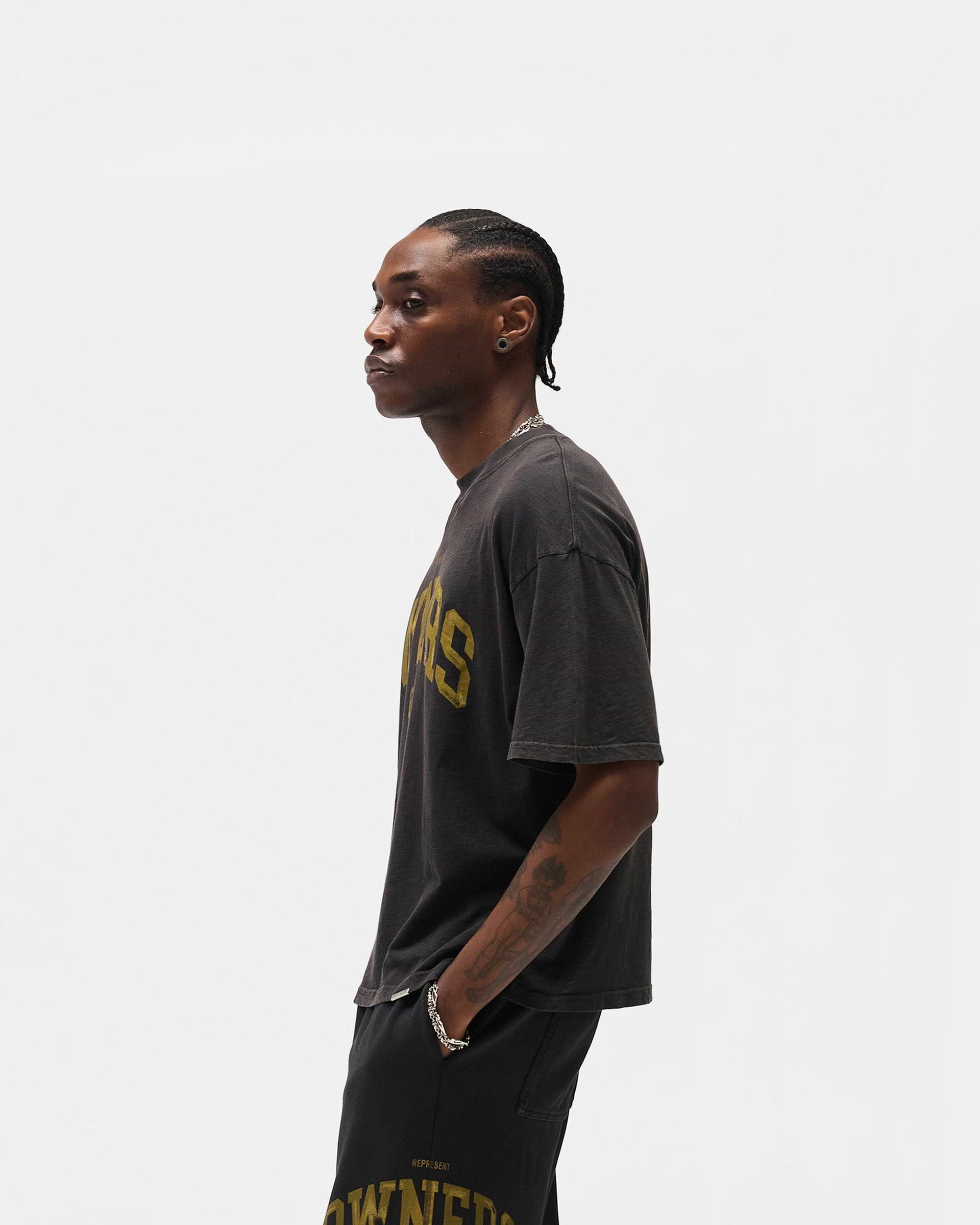 Represent_Owners_Club_T-Shirt_-_Faded_Black_05.jpg