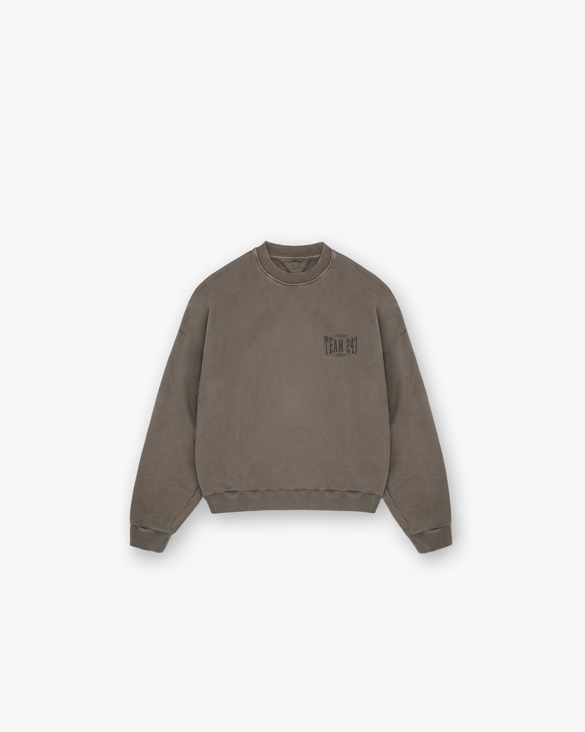Front product image of a mens brown sweater on a plain white background | 247 X Everlast Training Camp Boxy Sweater in Washed Brown | Boxy fit sweater with relaxed style | 247 Sweaters | Represent Clo