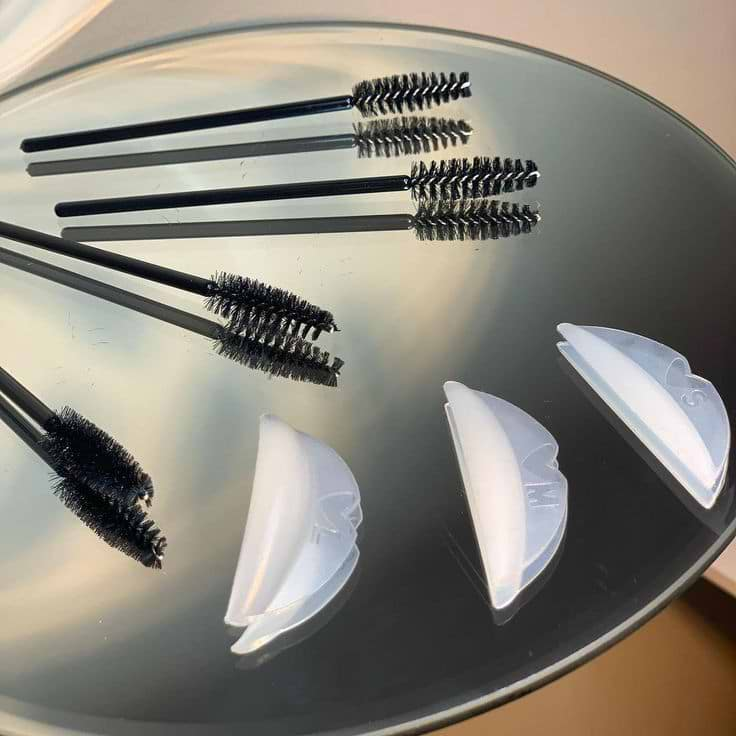 Do Lash Lifts Ruin Eyelashes? (5 Risks You Should Know) - UKLASH