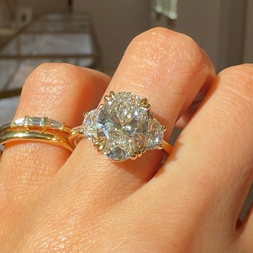 Luna Oval Three Stone Ring