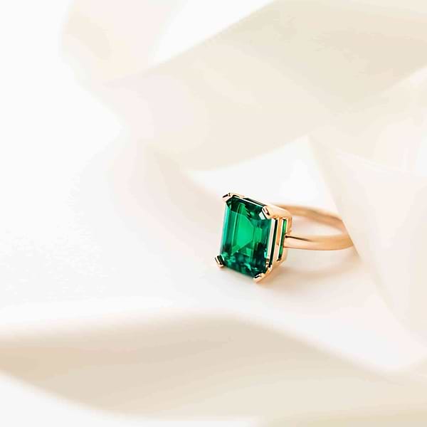 Traditional Solitaire Engagement Ring