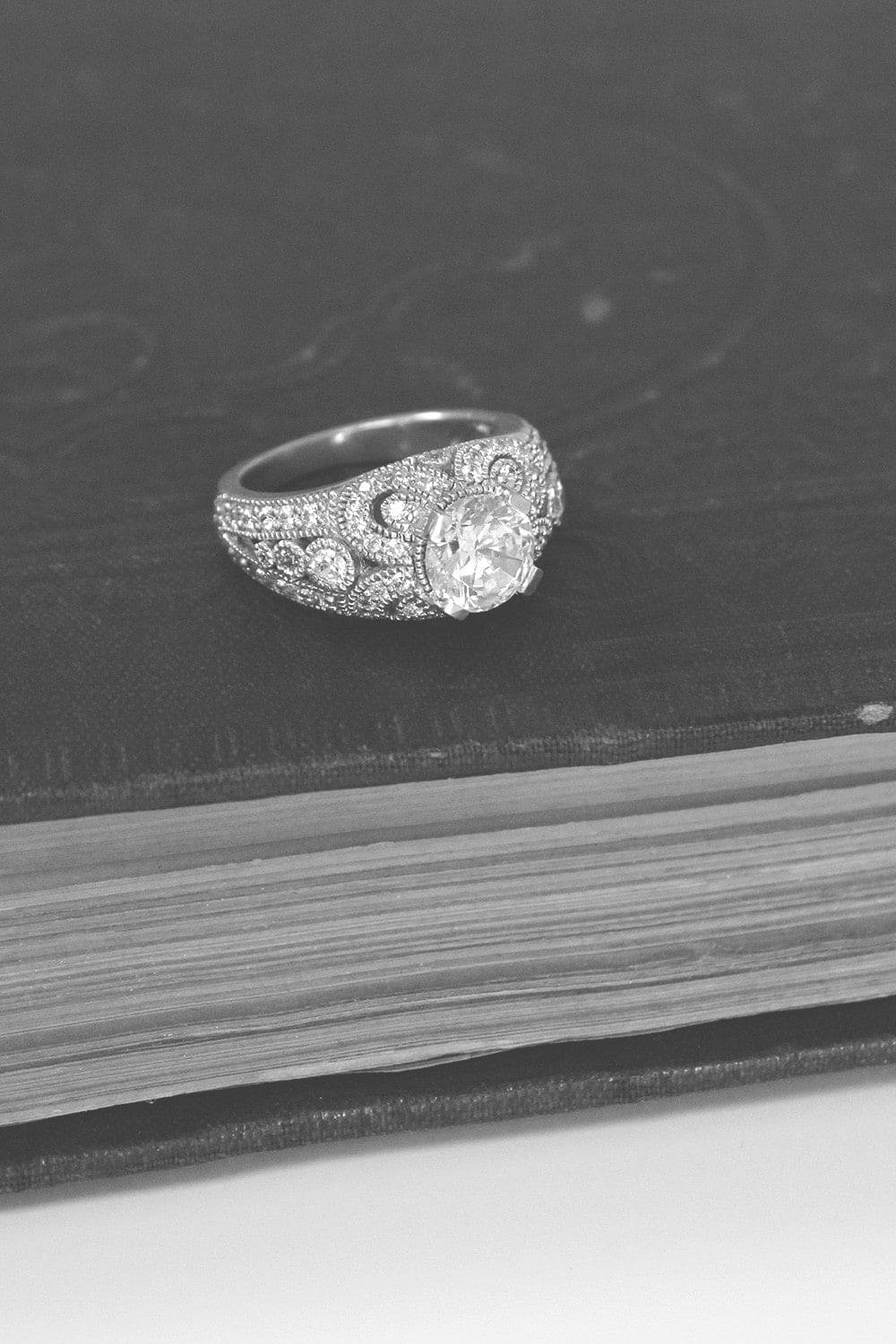 Gwen Vintage Engagement Ring
