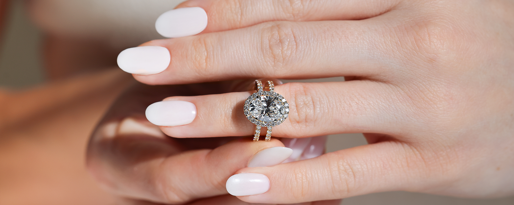 Why Oval Engagement Rings Are the Ultimate Choice in 2024