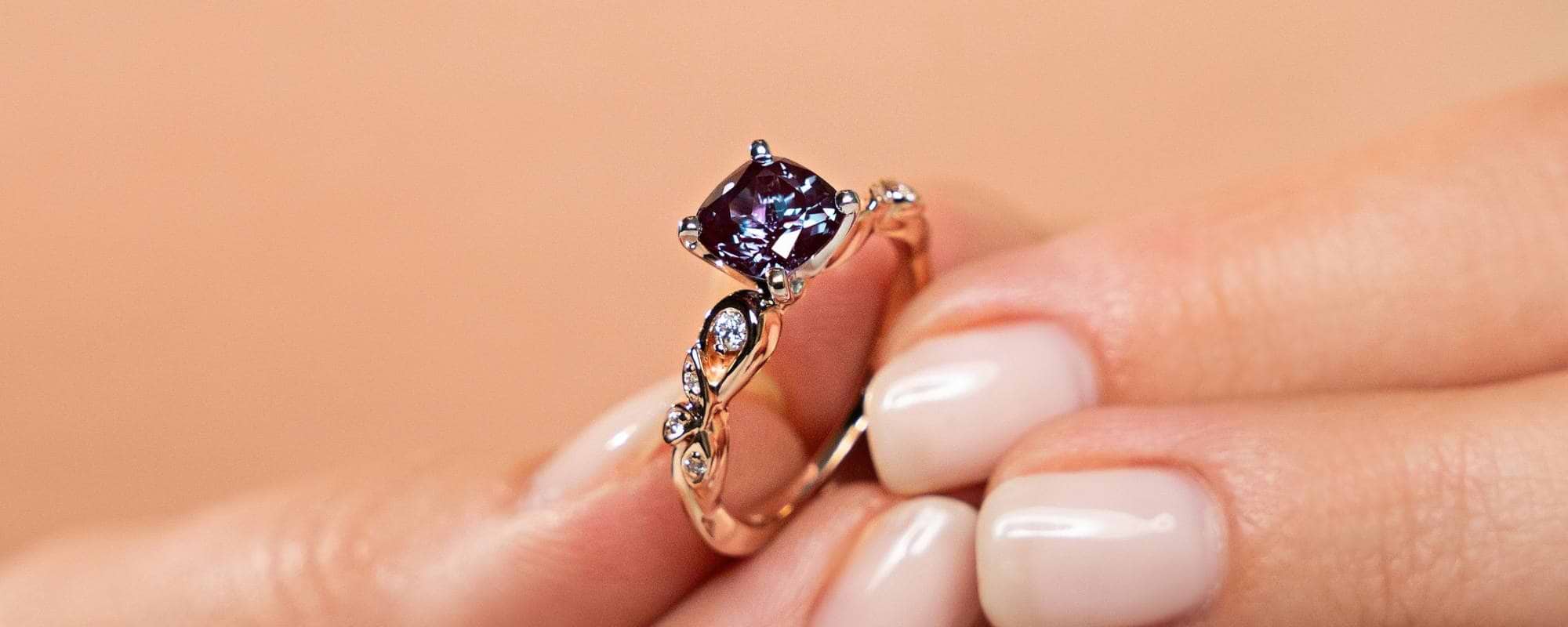 6 Stunning Alexandrite Engagement Rings You Should Check Out!