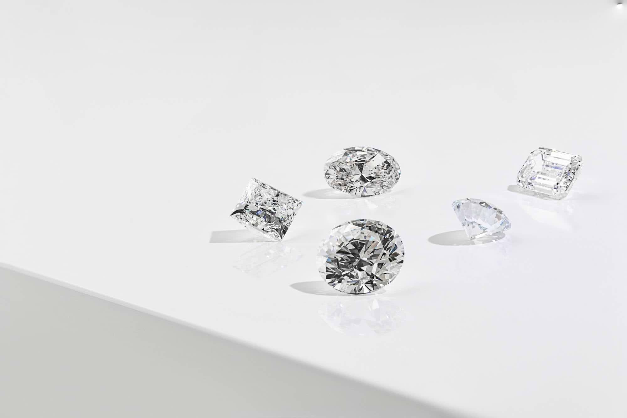 How to Choose a Diamond for Your Engagement Ring: The 4 C's