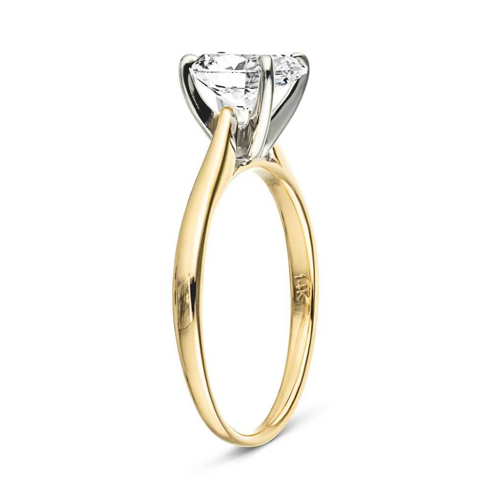 Set with a 2.5ct oval cut lab grown diamond in 14k yellow gold|Stackable solitaire engagement ring with 2.5ct oval cut lab grown diamond in 14k yellow gold