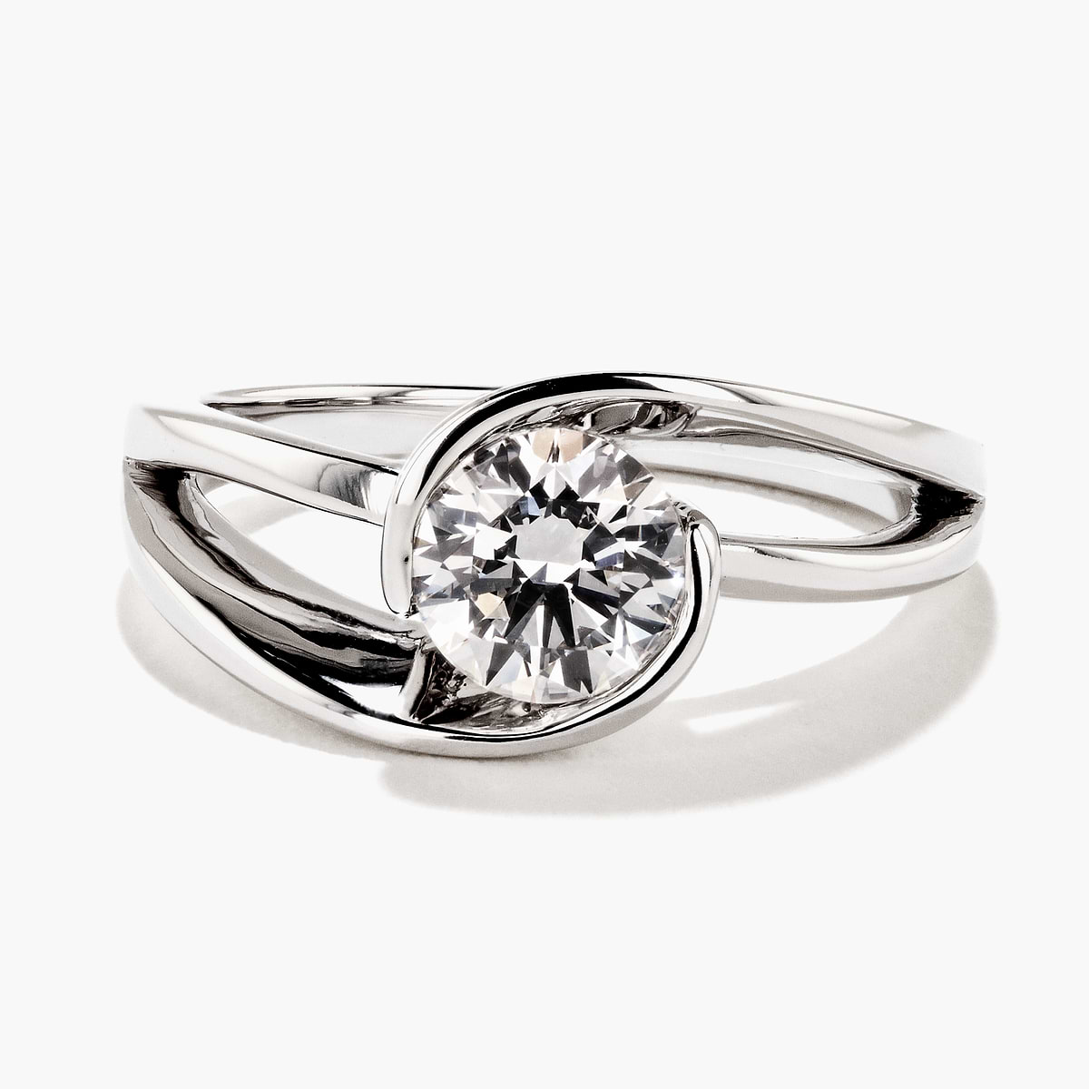 Hoyt Two Tone Engagement Ring - Round Cut 0.96ct Lab Grown Diamond (RTS)