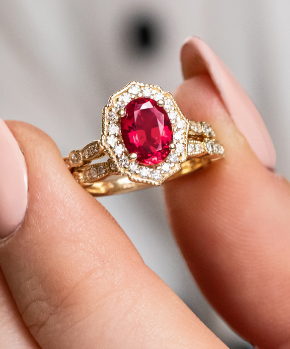 Paris Wedding Set in Yellow Gold with a Lab Grown Red Ruby