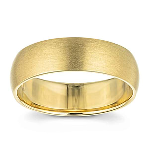  Recycled yellow gold men's wedding ring.