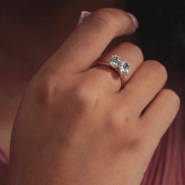 Fleur Toi Et Moi Ring shown with lab grown diamonds | Fleur Toi Et Moi Ring shown with lab grown diamonds