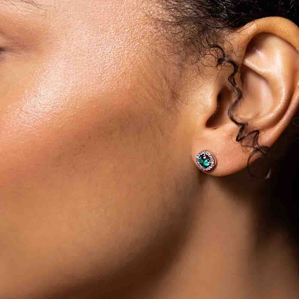 Lab-grown diamonds and emerald in 14k white gold | diamond and white gold earrings
