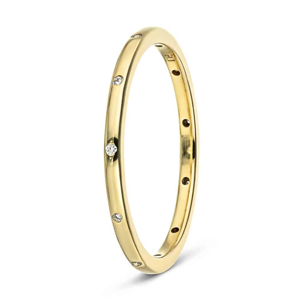 Gypsy Setting Diamond Gypsy set wedding band | Beachweddingtips.com