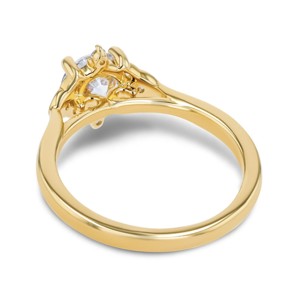 Shown here with a 1.0ct Round Cut Lab Grown Diamond center stone in 14K Yellow Gold