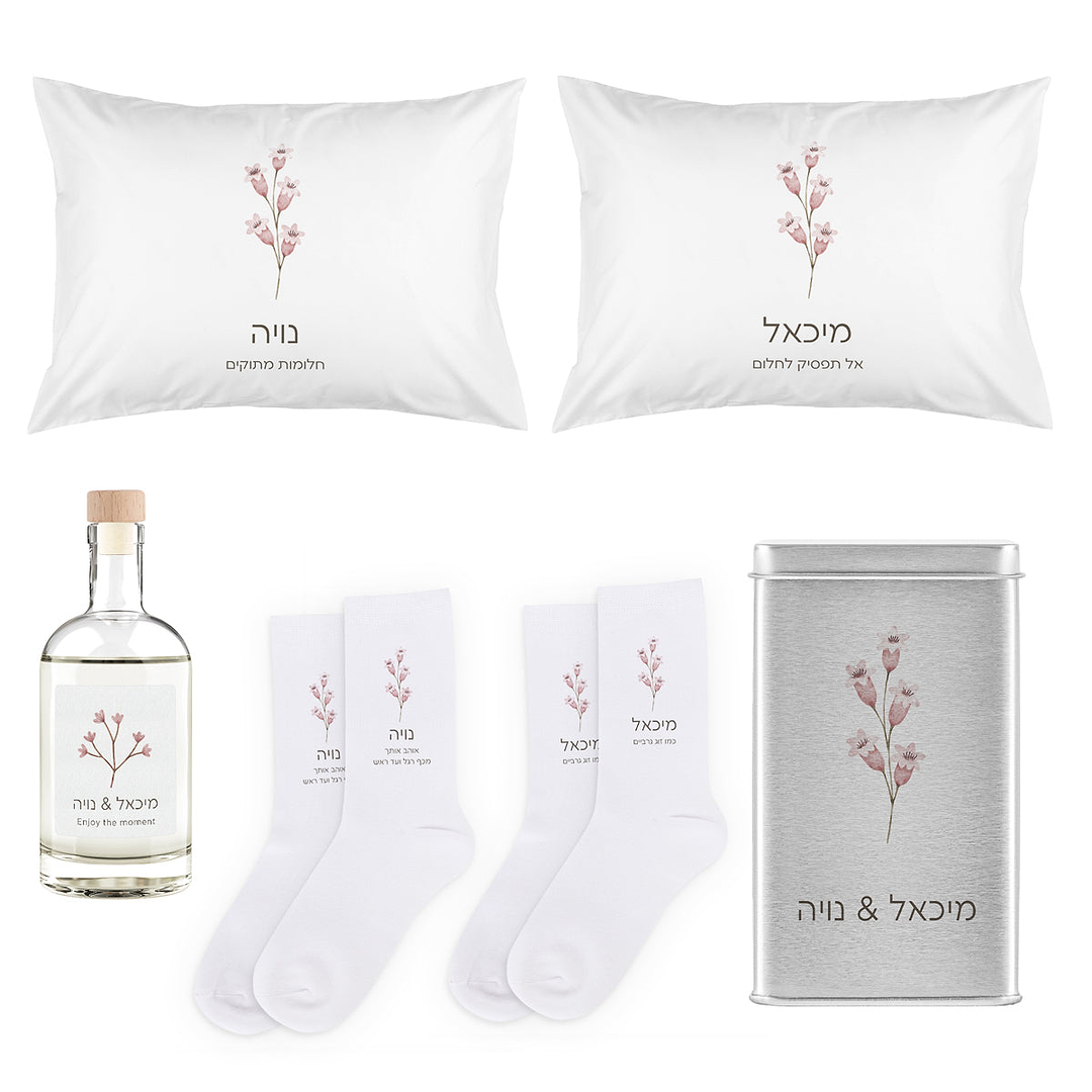 מארז זוגי -  2 ציפית לכרית + מארז 2 זוגות גרביים + מפיץ ריח - אביב