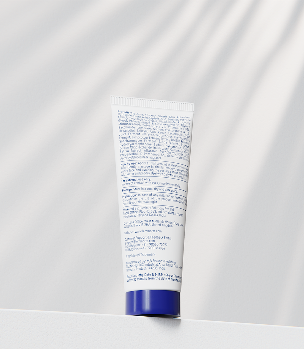 Advanced Brightening Face Cleanser with Hydration & Barrier Support