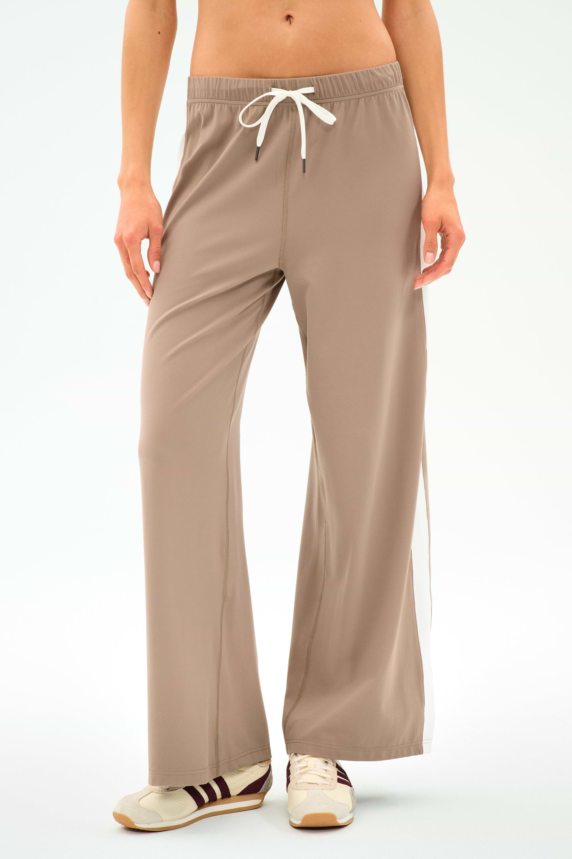 willow pants セットアップ Willow Airweight Wide Leg - Latte/White – SPLITS59