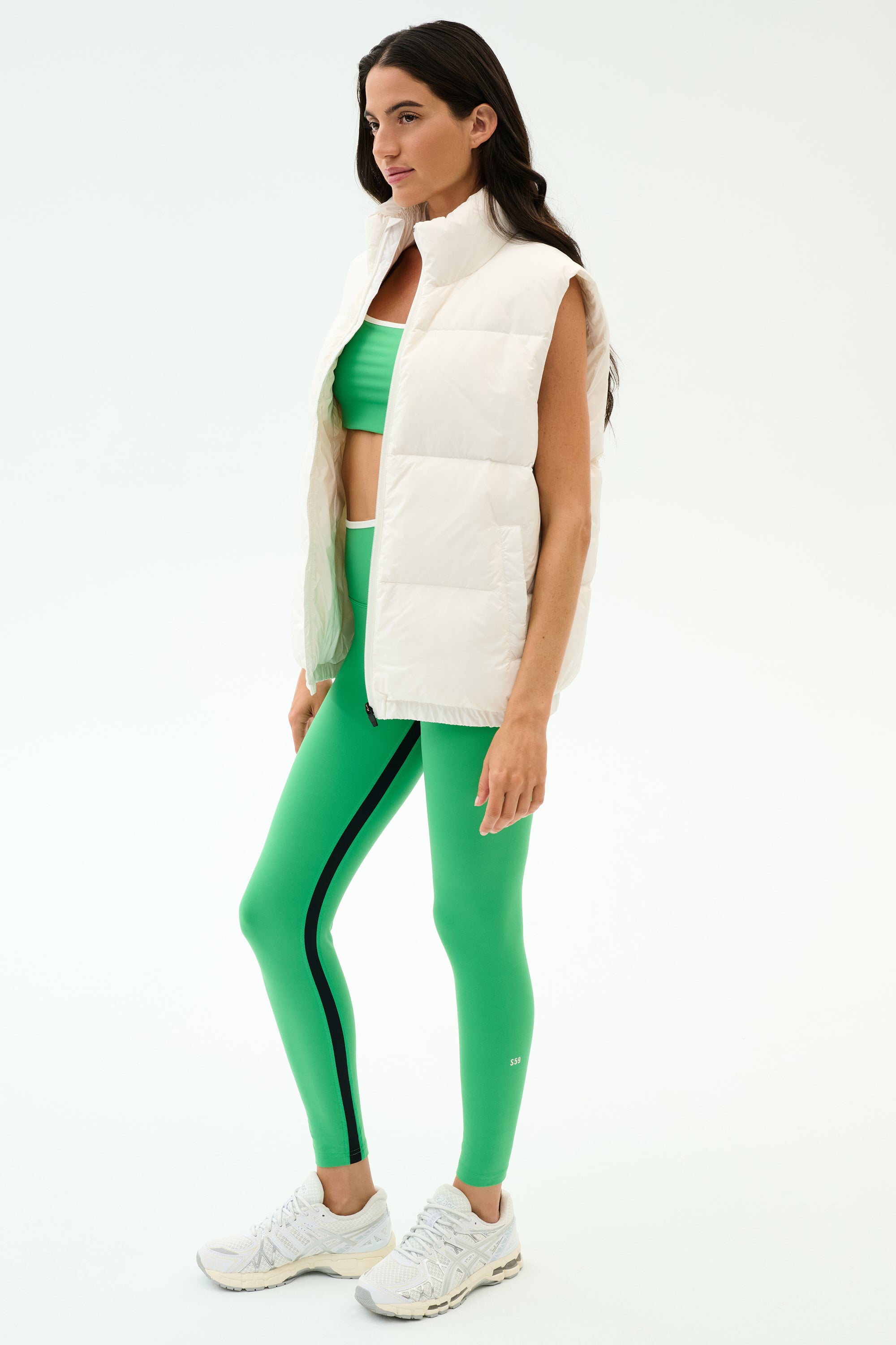 Summit Nylon Puffer Vest - White – SPLITS59